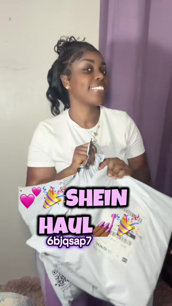 @She smells good✨