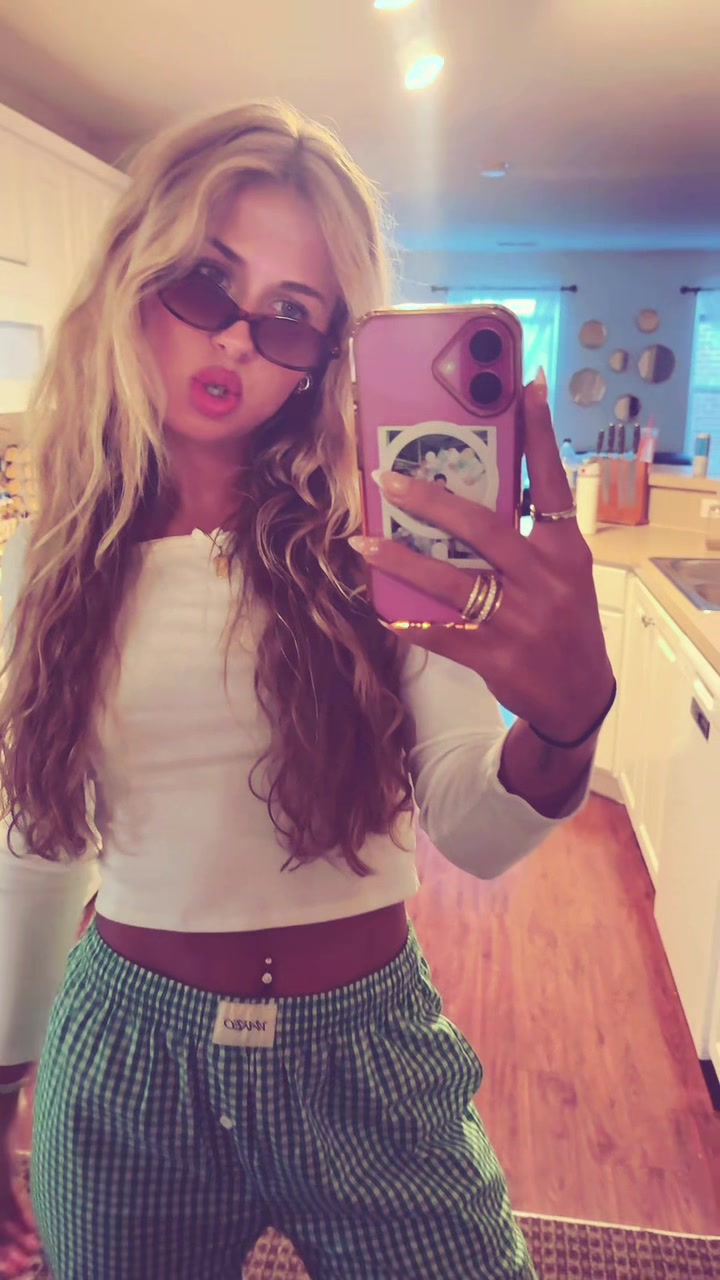 @laurennlangfordd