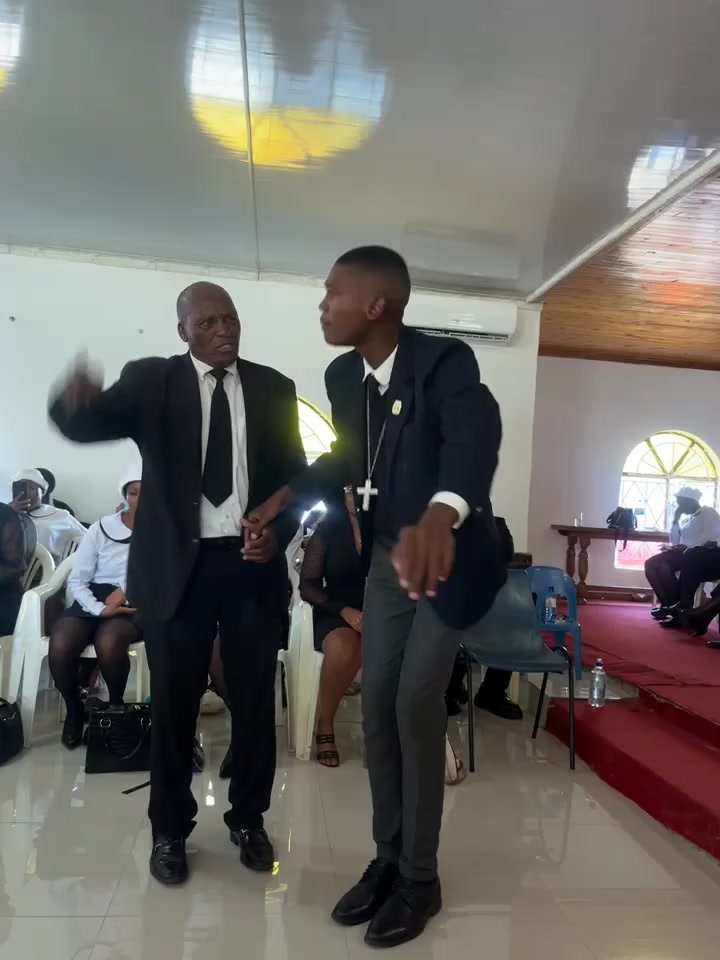 @Itumeleng_Mofokeng