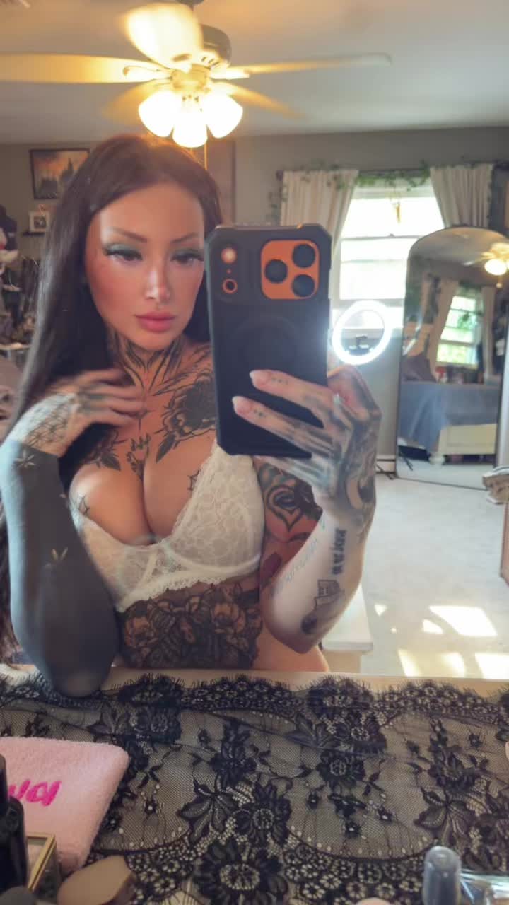 @nikkispiderbaby