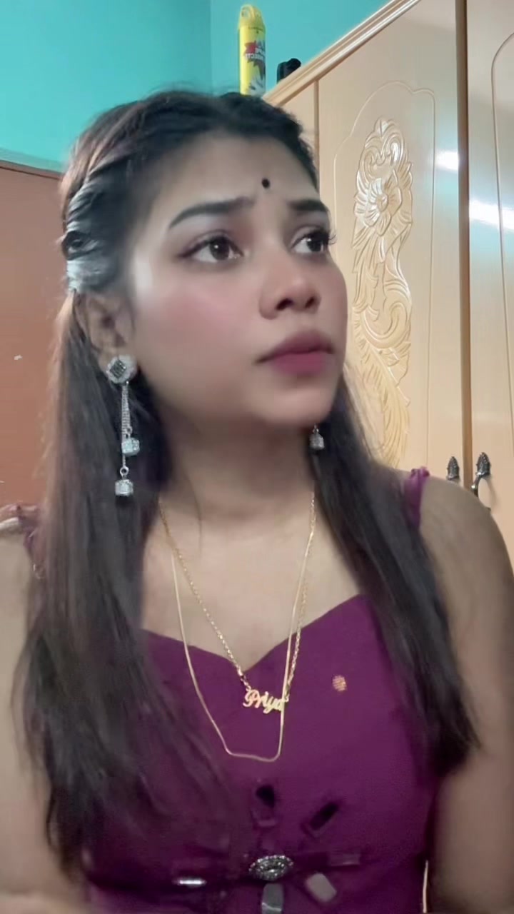 @PRIYA🧚🏻&zwj;♀️