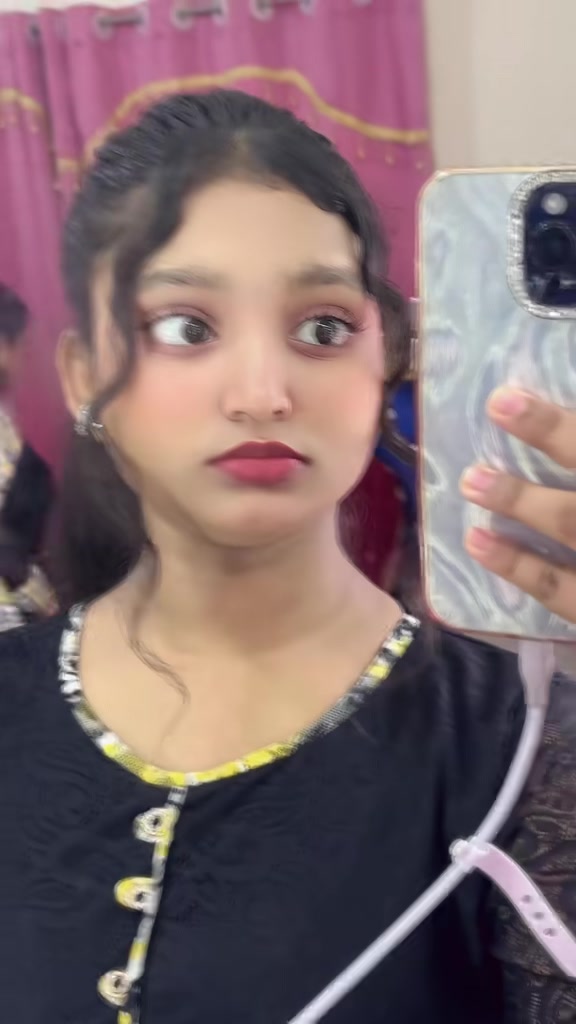 @Sara Vlogs