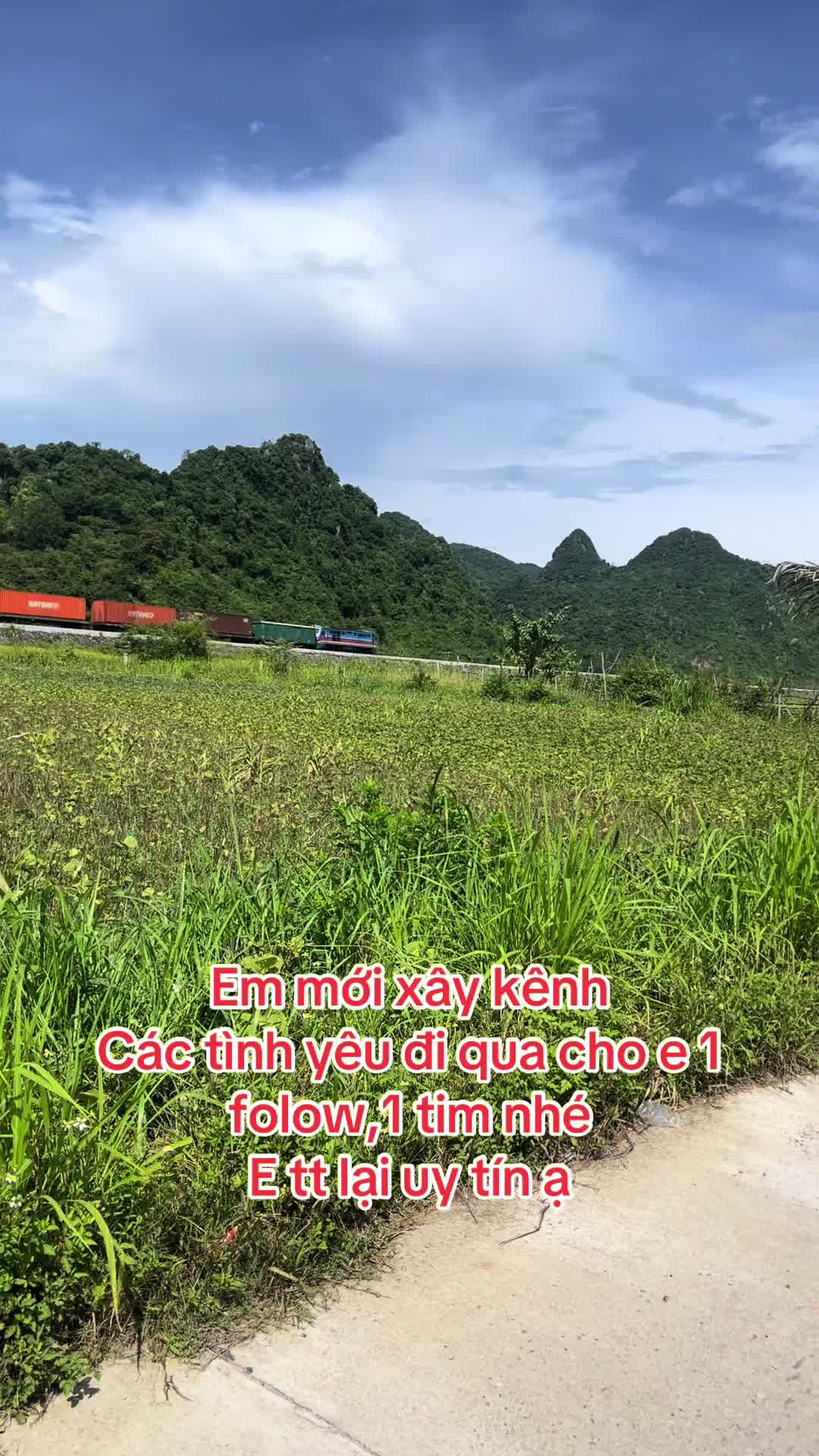 @Ch&eacute;o fl uy t&iacute;n