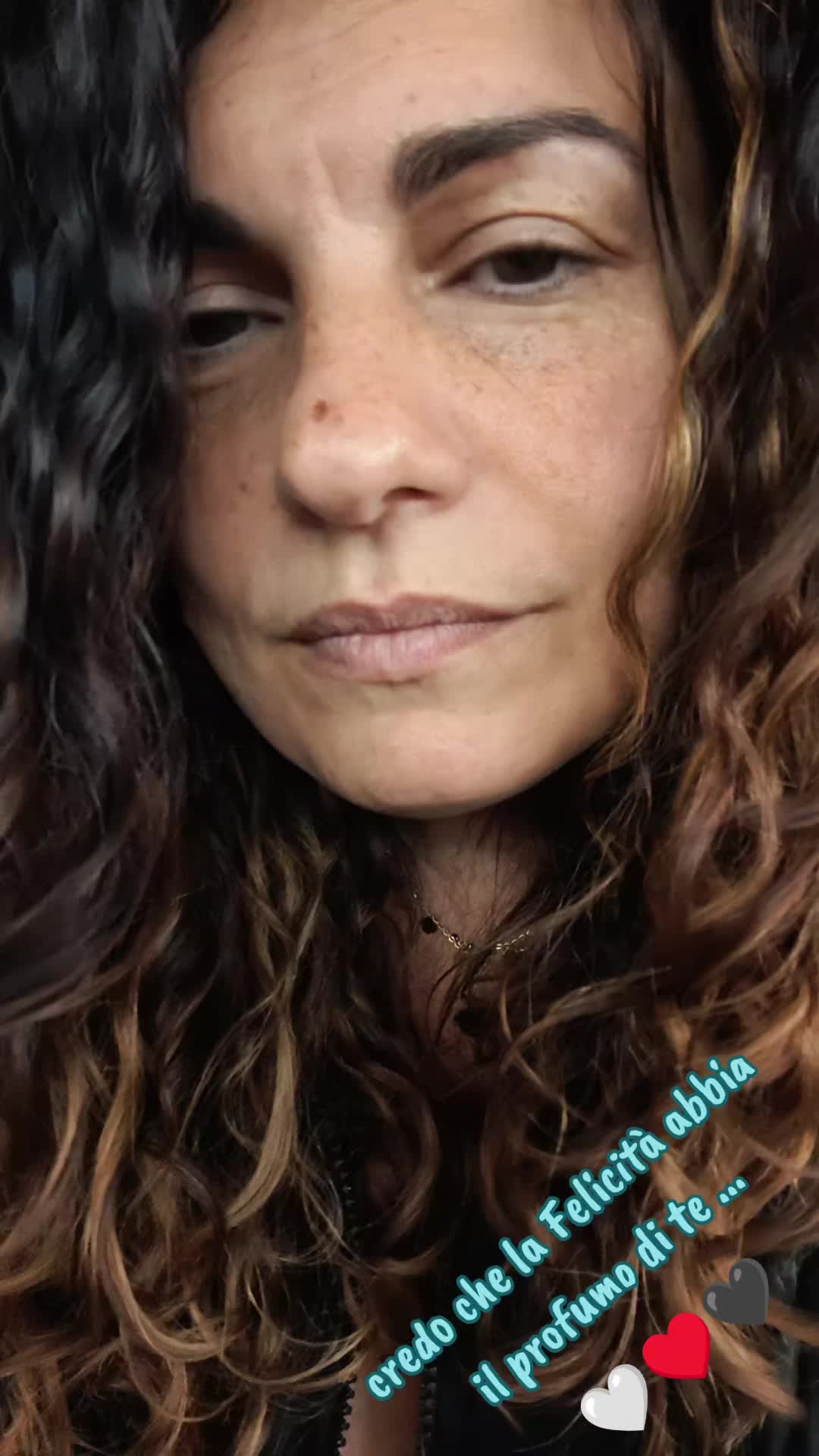 @EMANUELA 🤍🖤