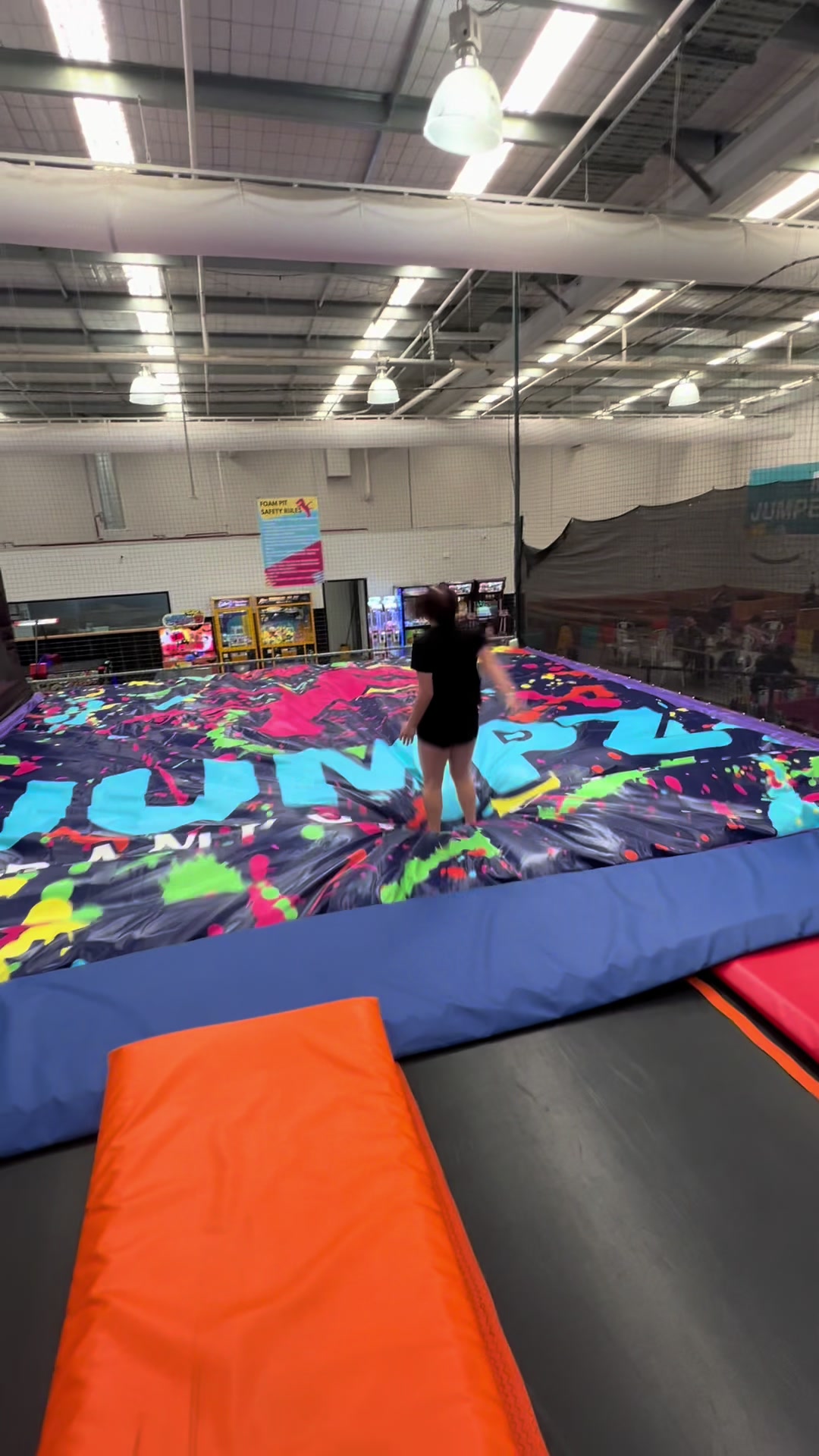 @jumpztrampolinepark