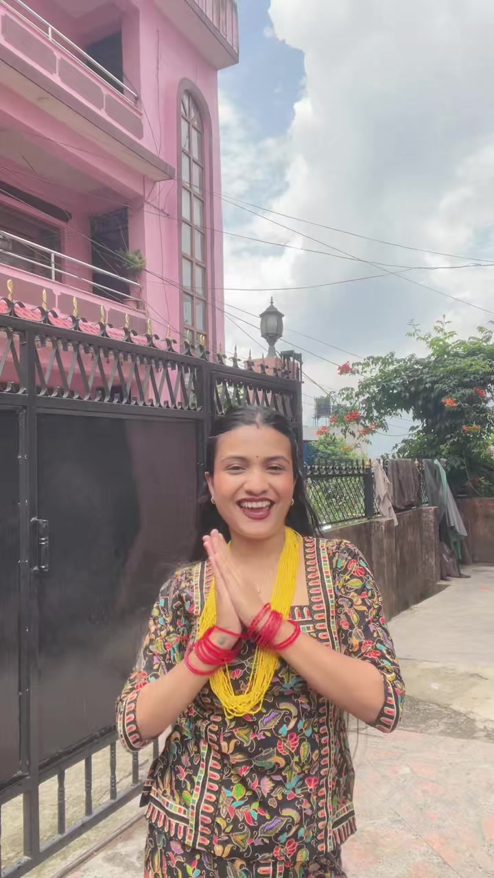 @Ayushu🤪