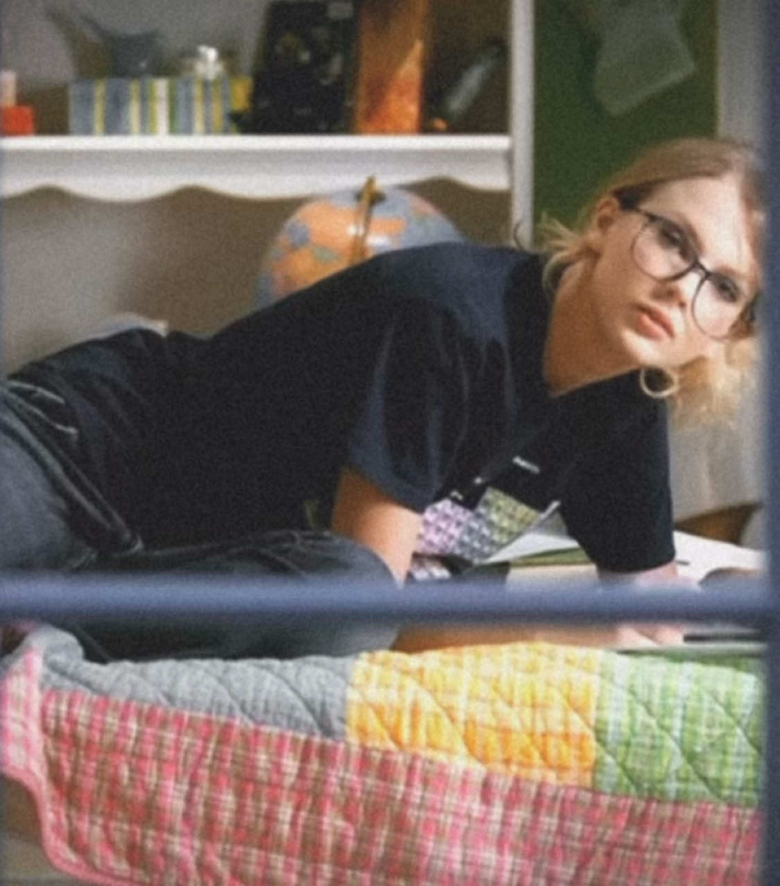 @✦