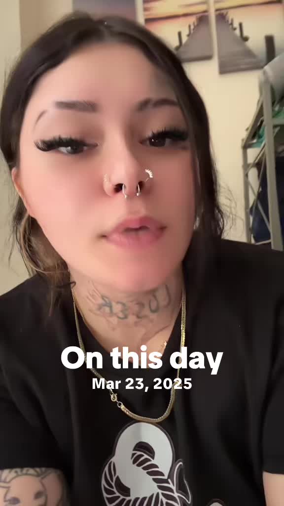 @ʎuɐʇsǝᗡ