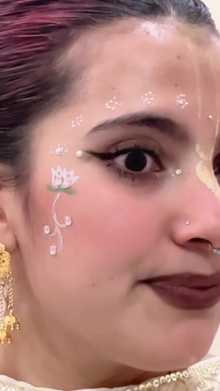 @दिॿया गौतम्🧿