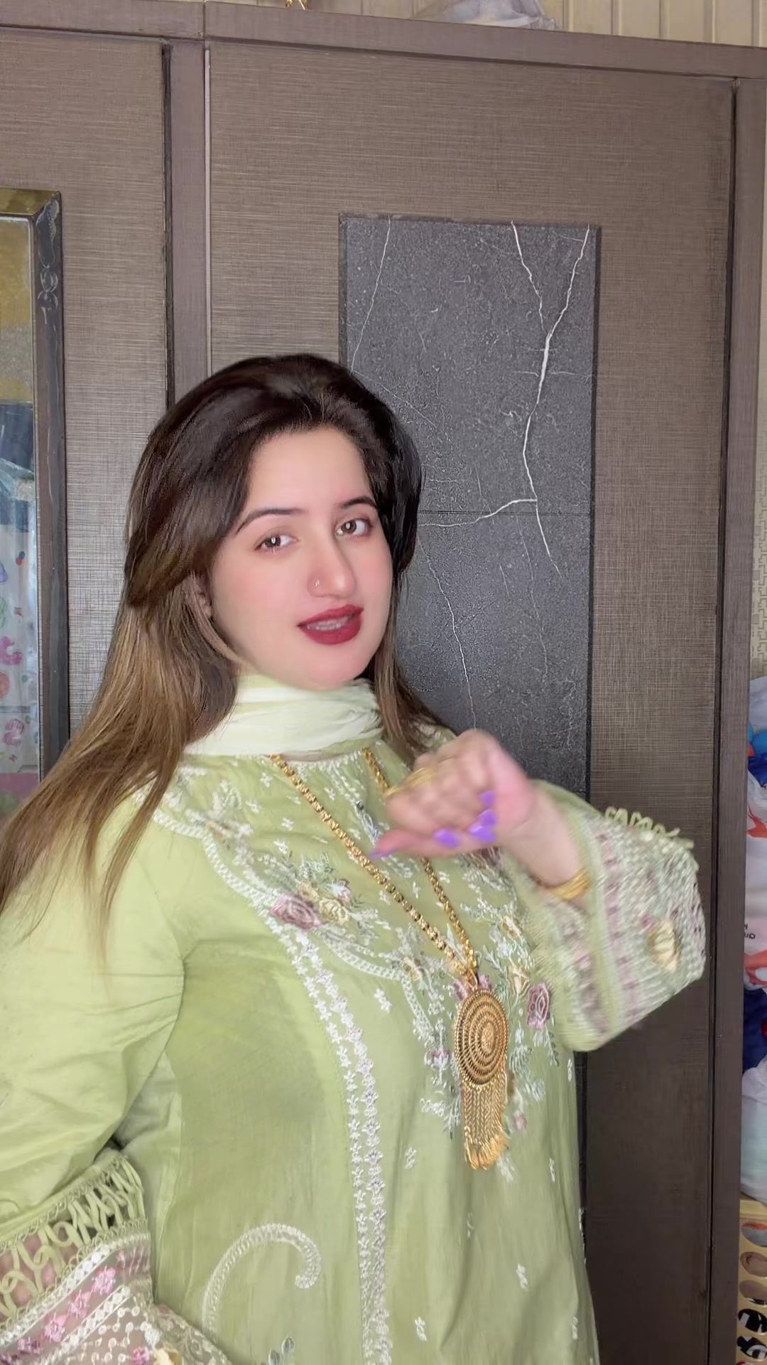 @Sumbal khan gee