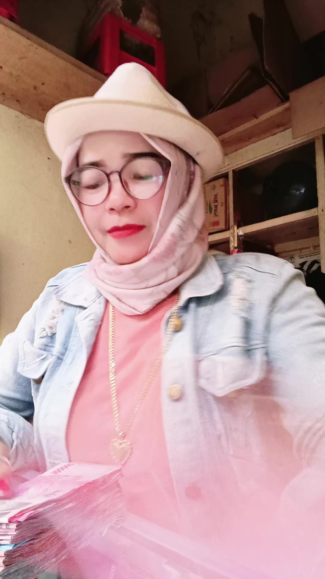 @LIES_ARHEY