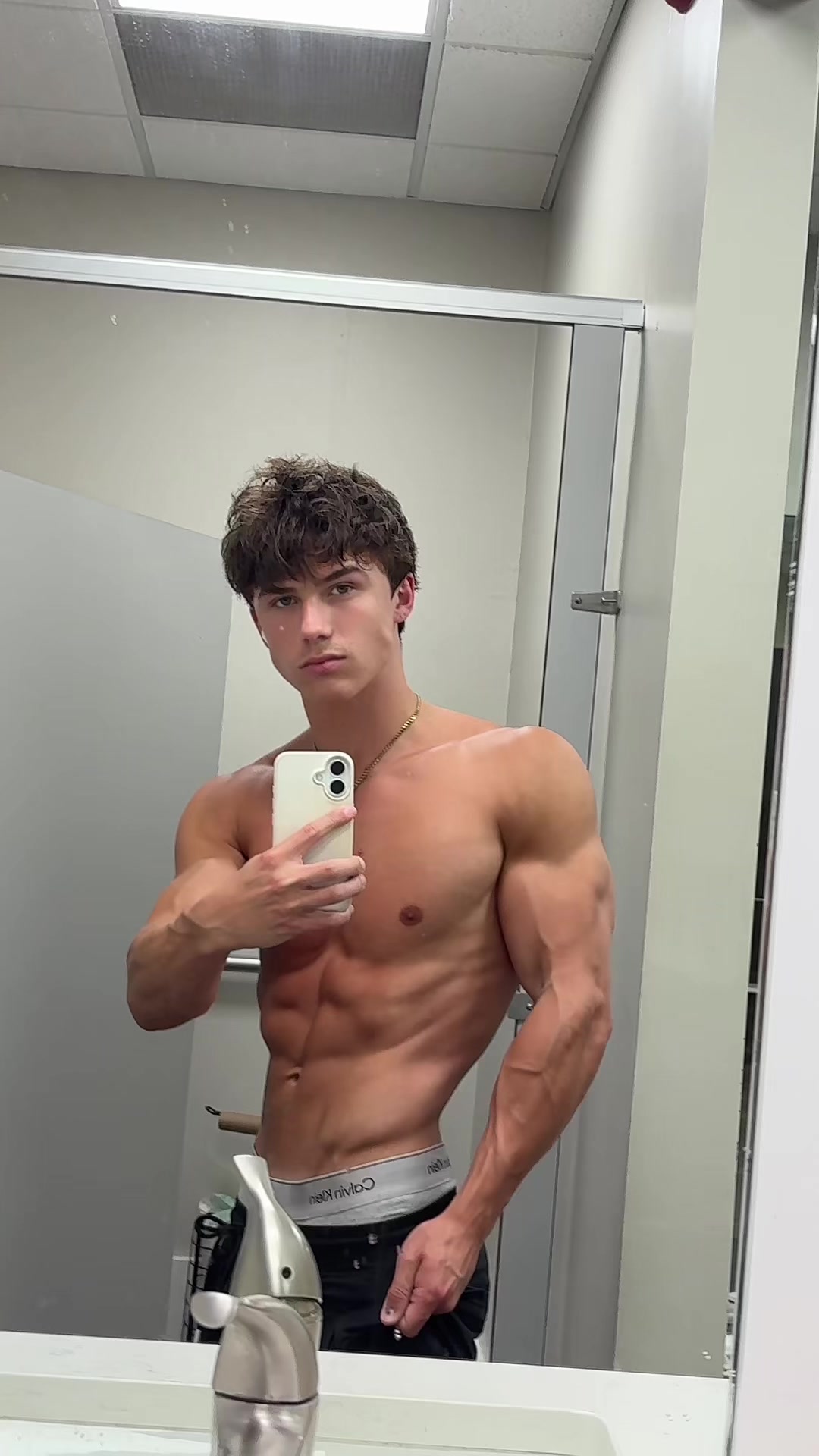 @dylanliftsz_
