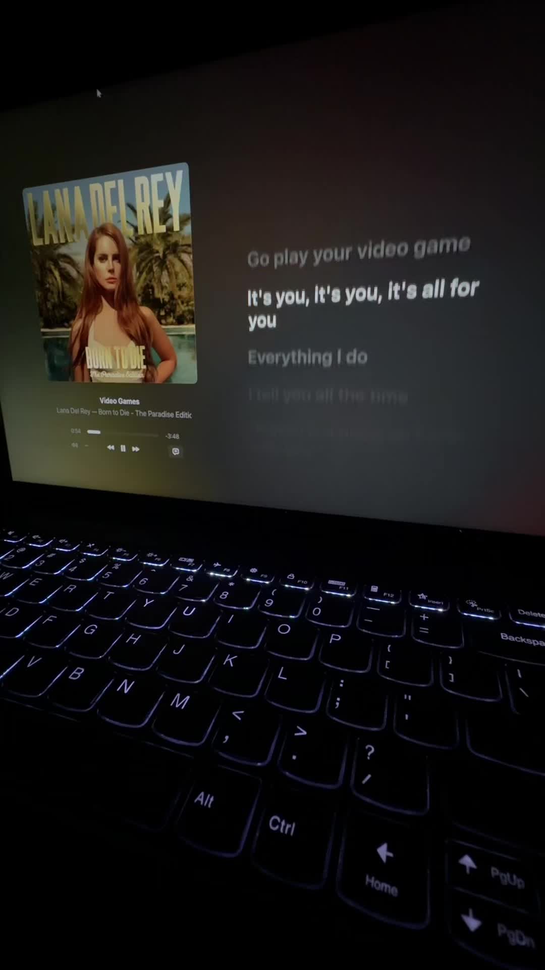 @Daily Lyrics 🎵🎶