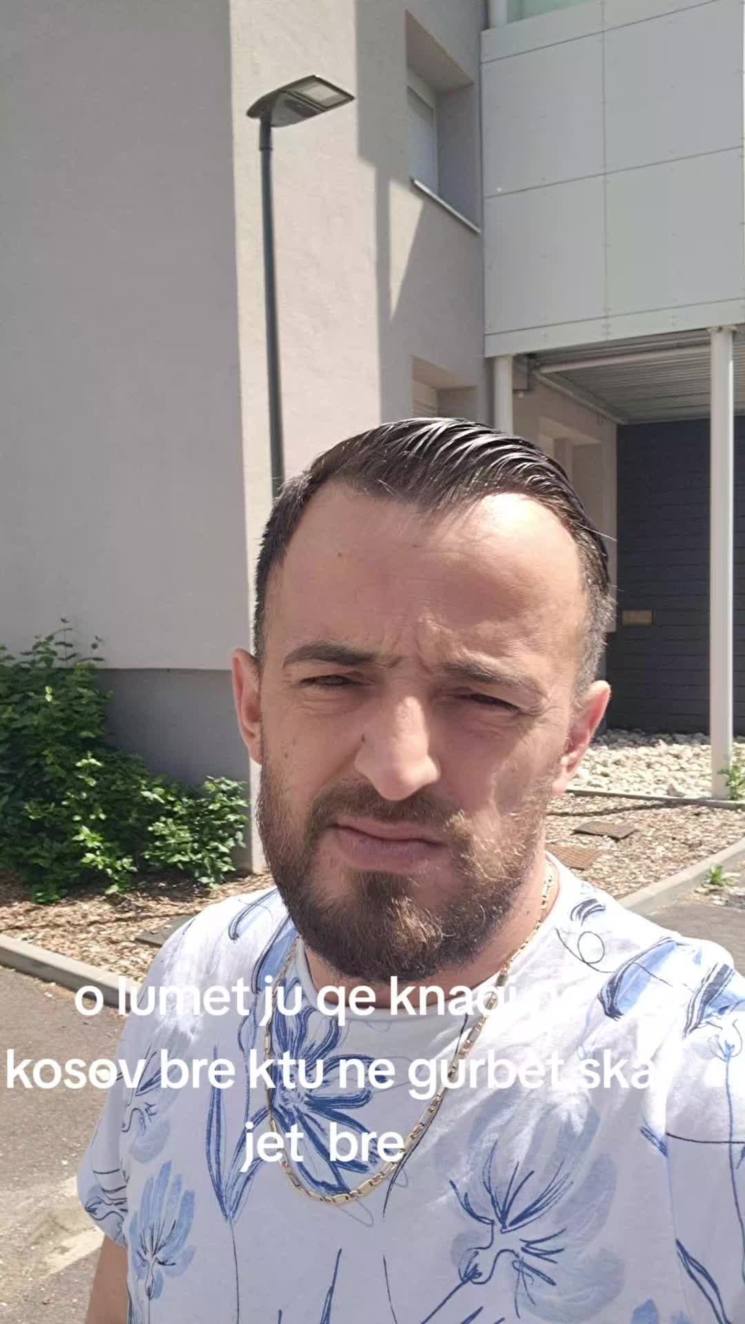 @Dritoni.emini.bab.e.bir.E.B.M