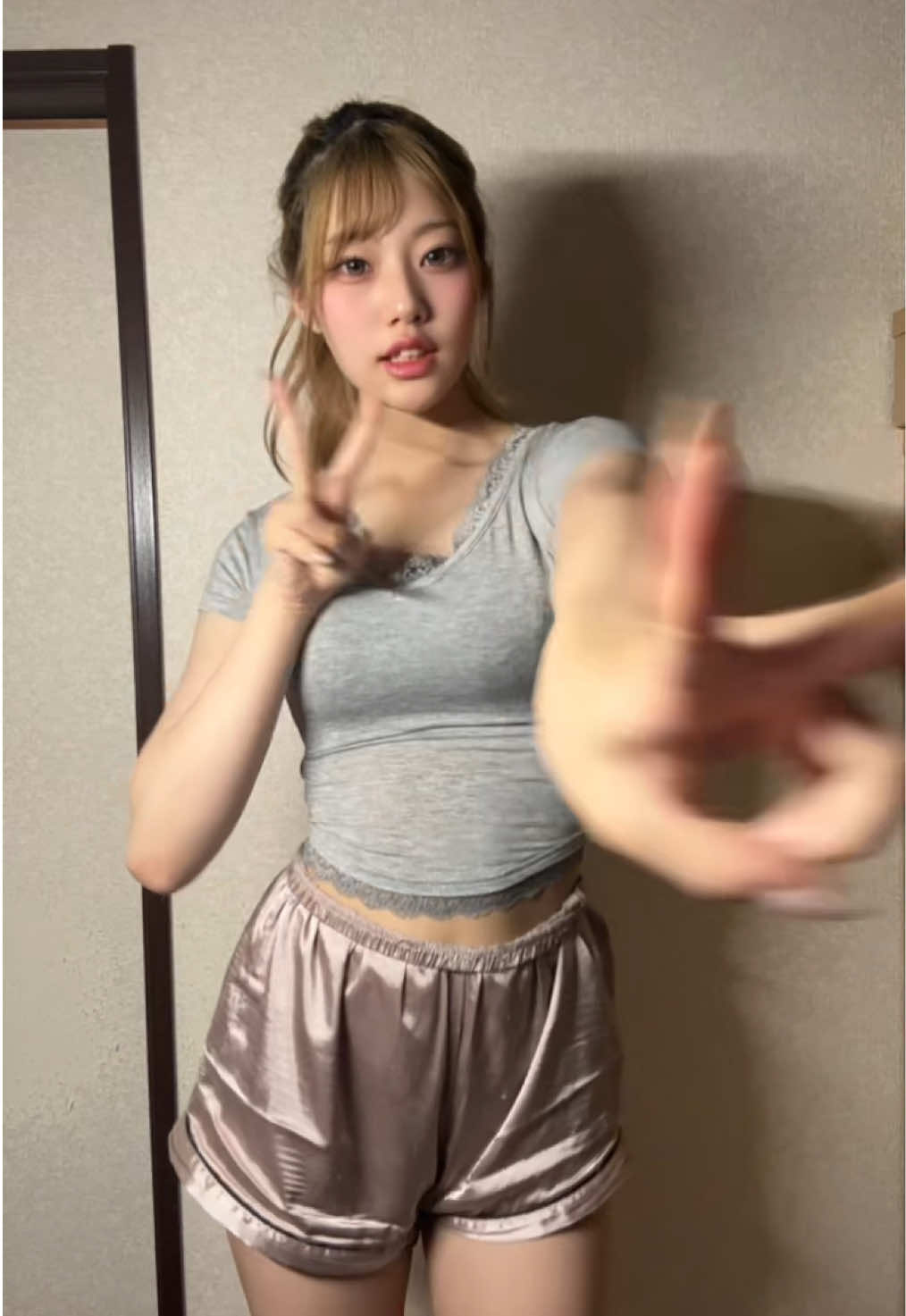 @にぱ(ᐢ⸝⸝˙Ⱉ˙⸝⸝ᐢ)