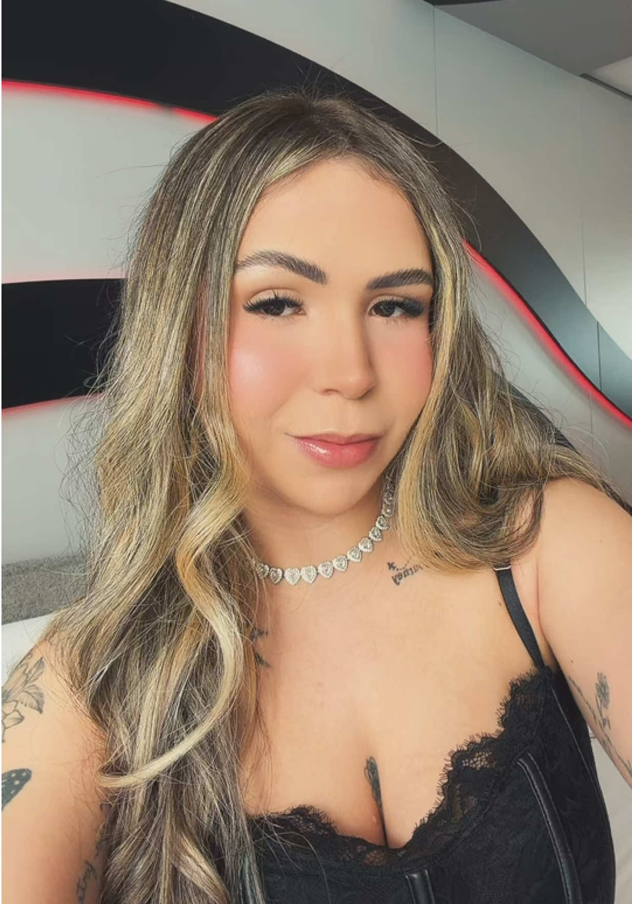 @Bella