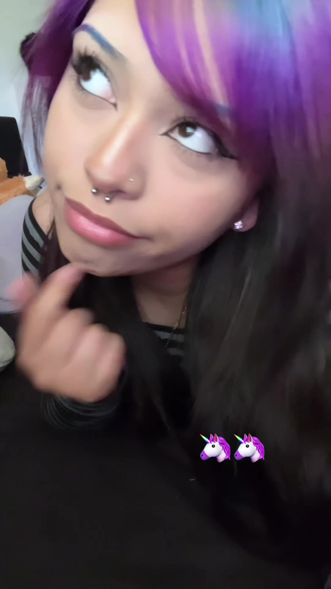 @???