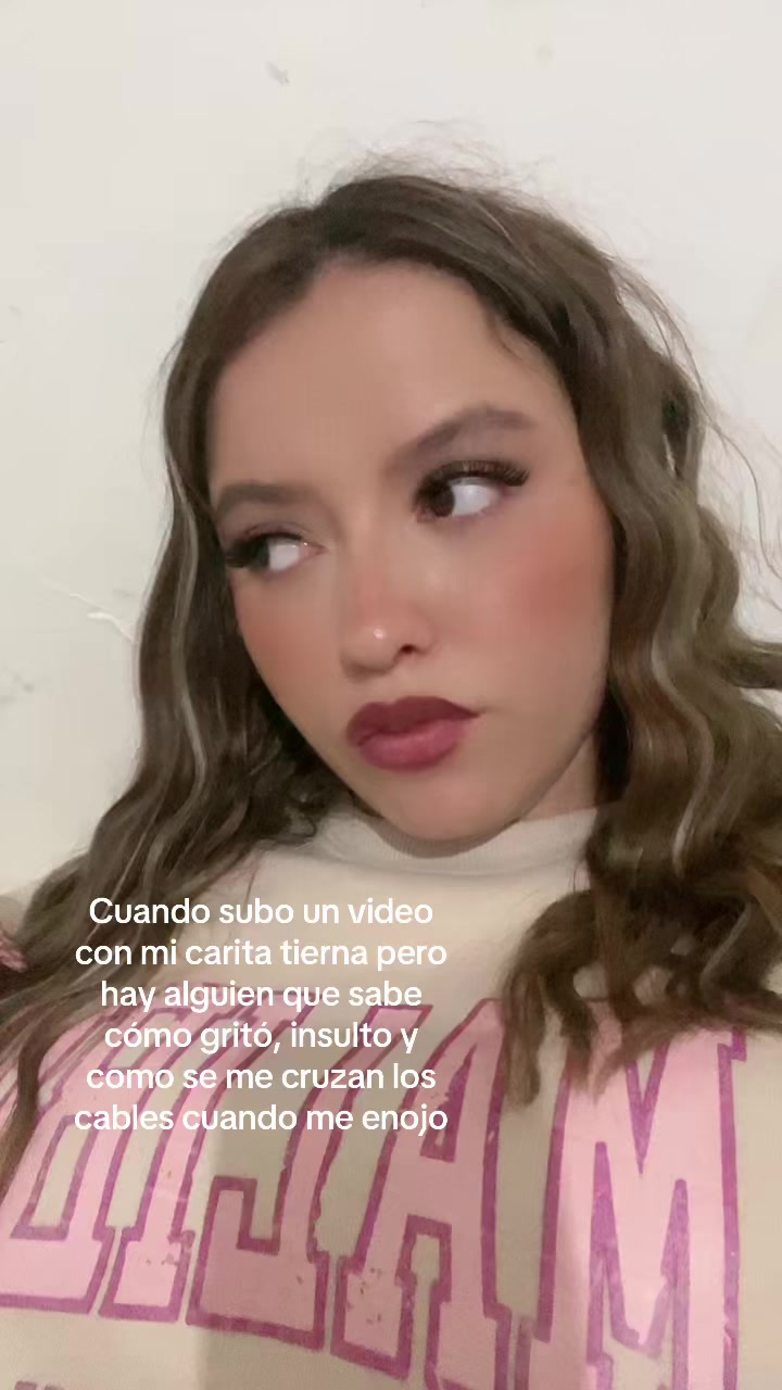 @Karla Fernanda Sigue