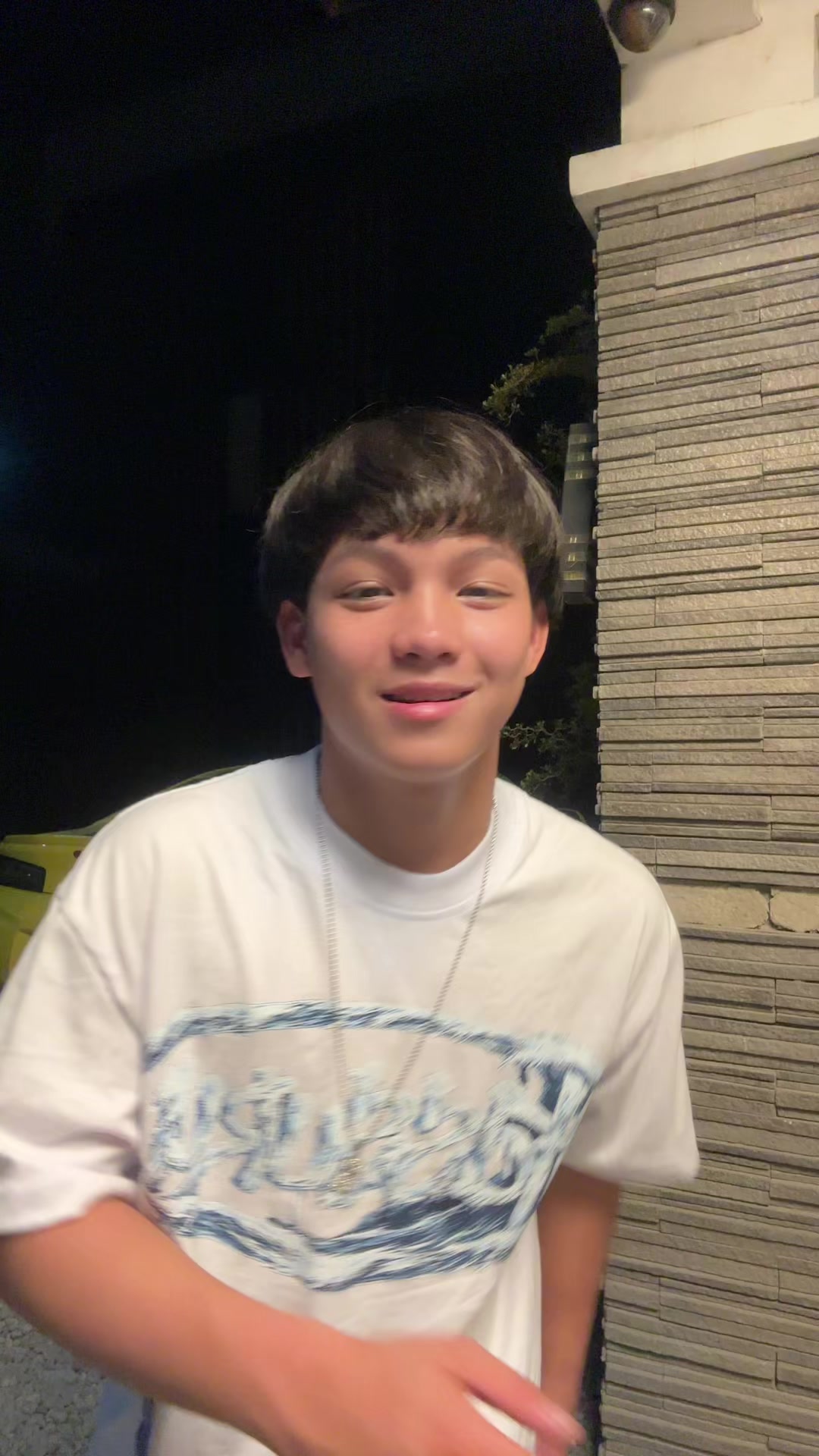 @Zai