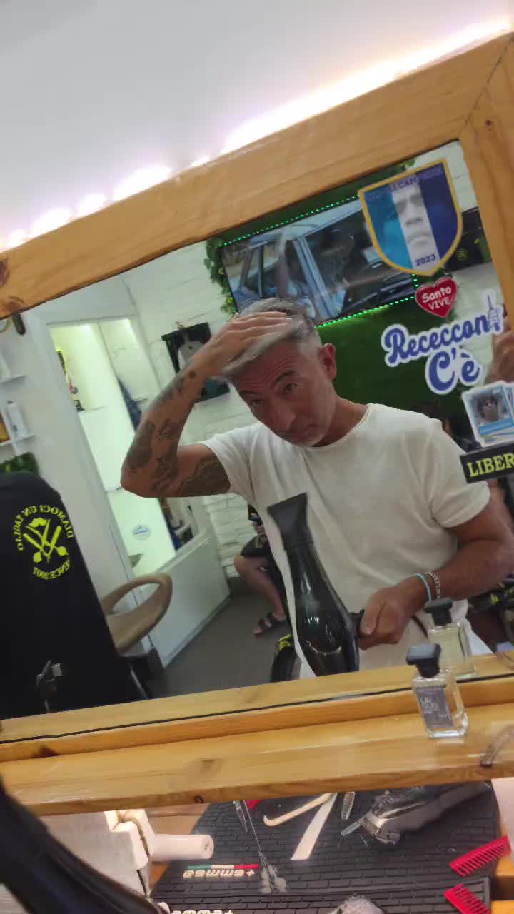 @DIAMOCI un TAGLIO