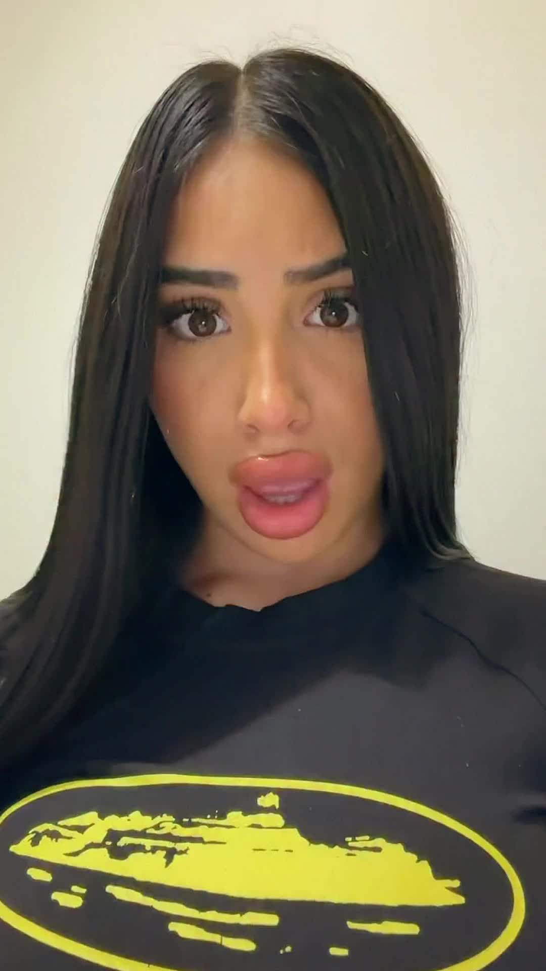 @Storytimeadriana