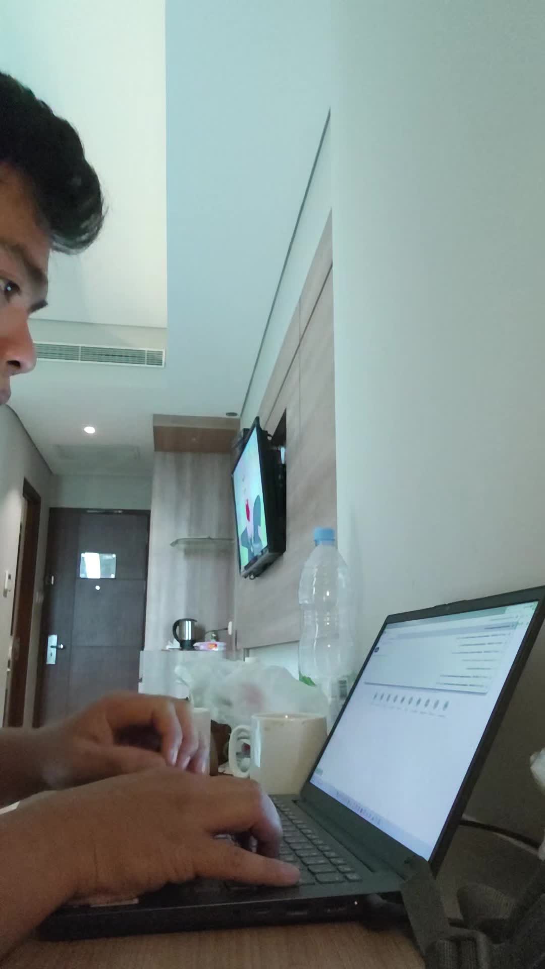 @v i a n