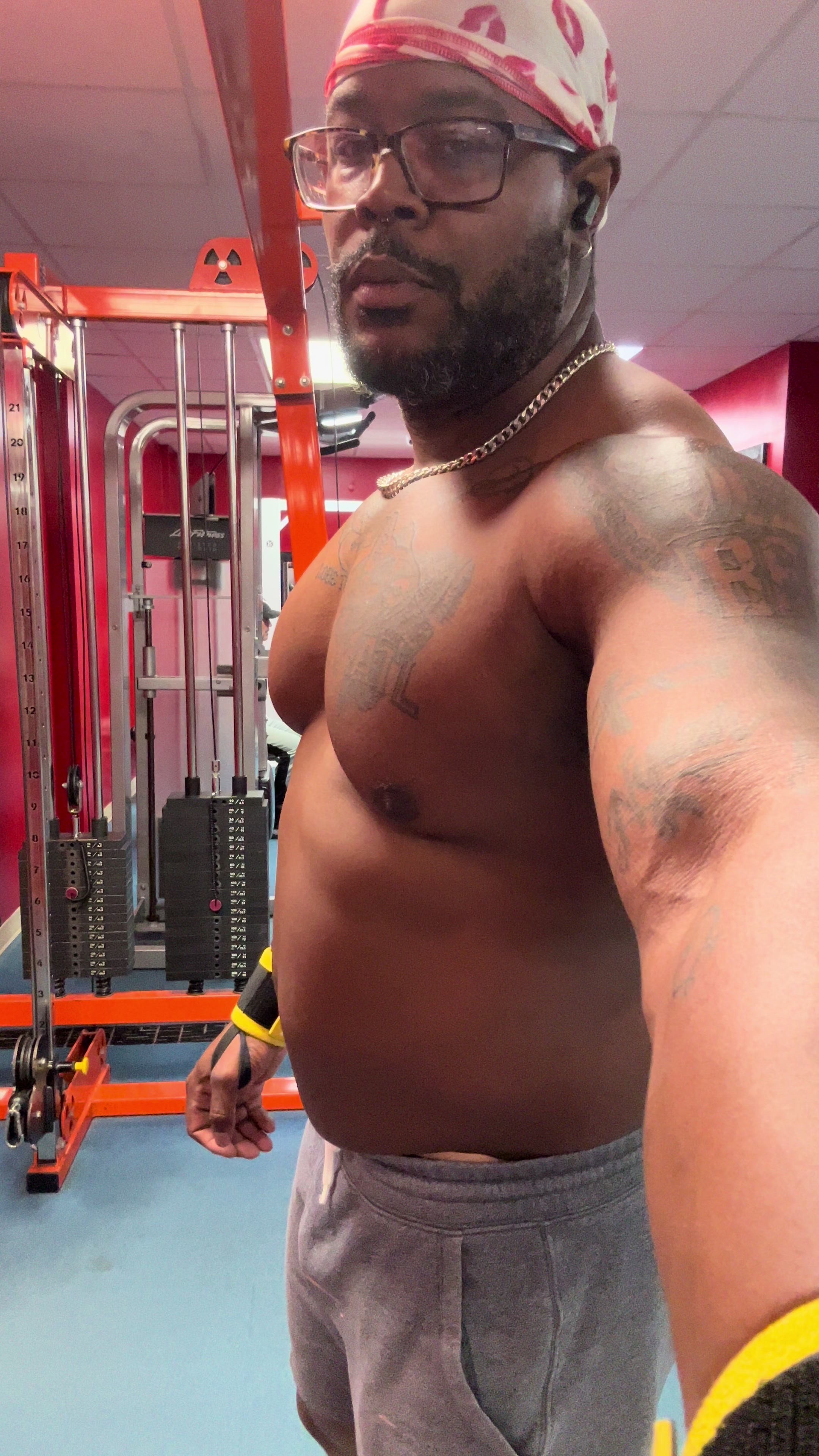 @Swole delgado💪🏾