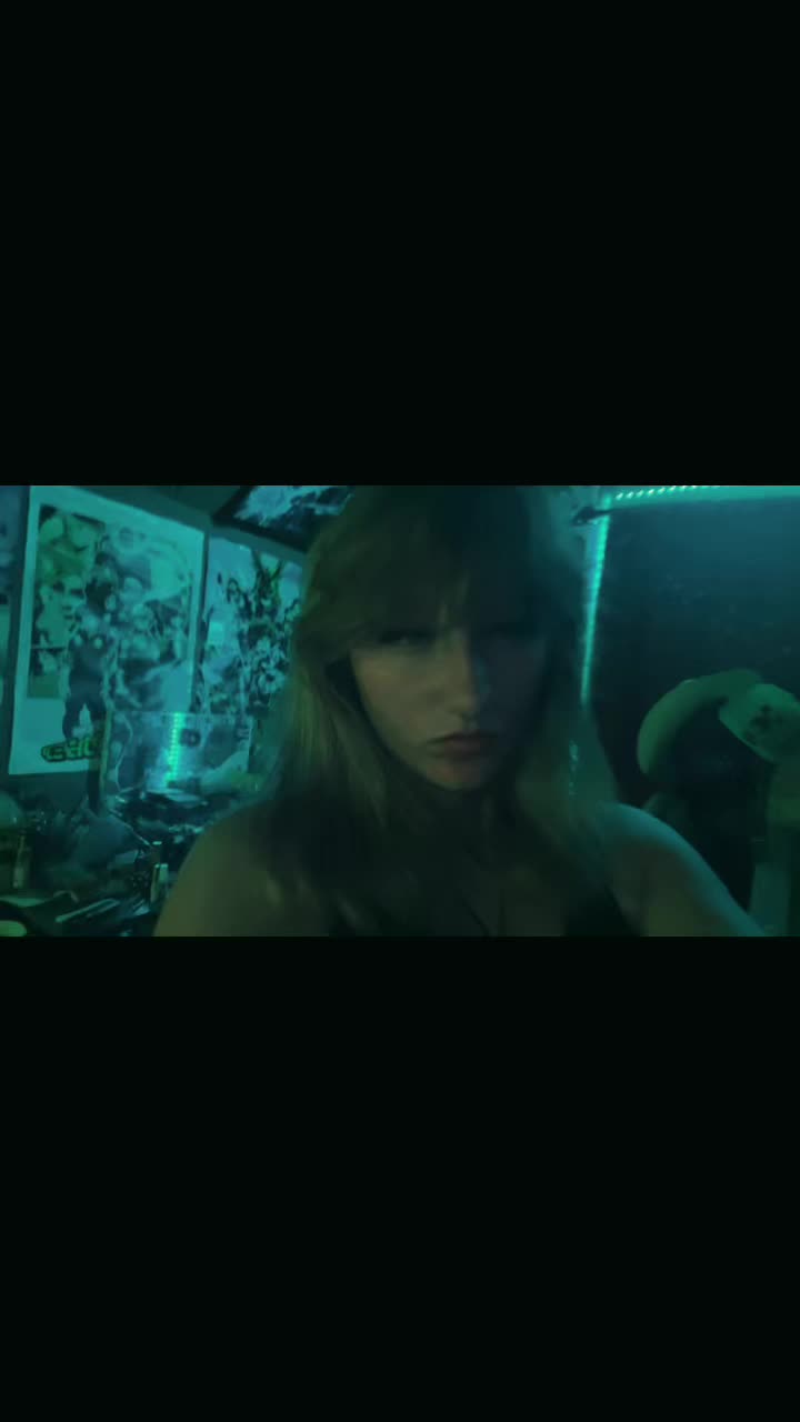 @ᐯIᑕTOᖇIᗩ⋆˚꩜。⋆✴︎