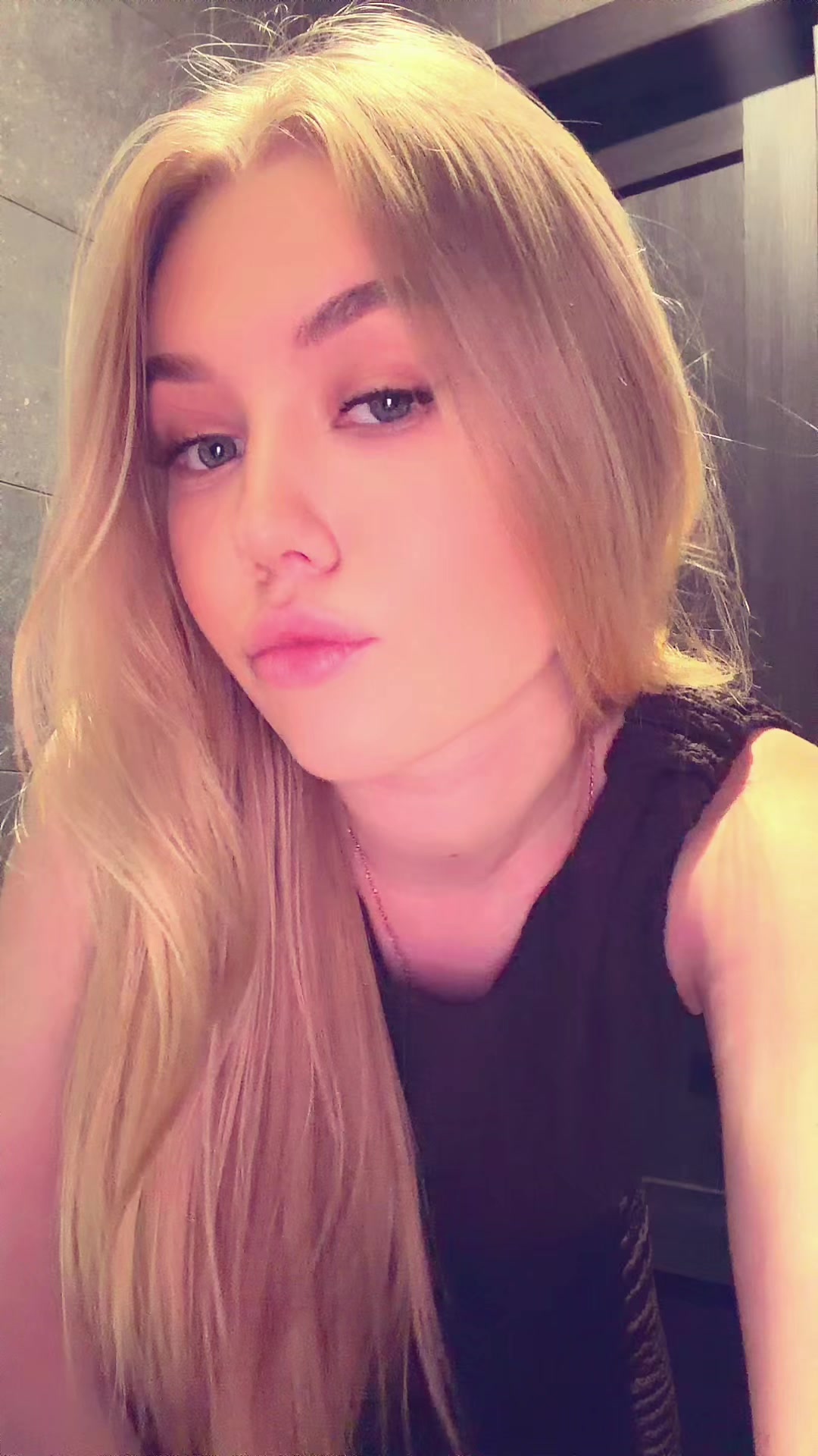 @mikova