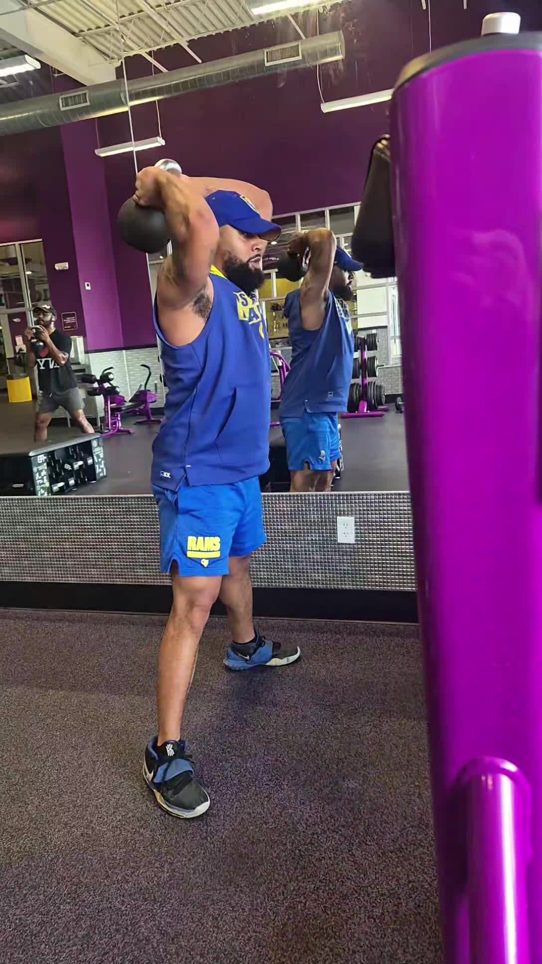@DeeFitness 😤💪🏾💪🏾
