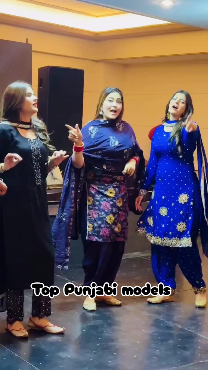 @Aj_Malika011