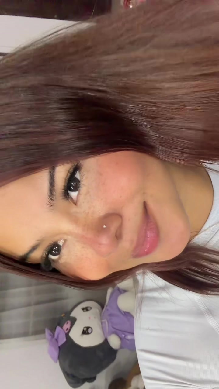 @Jenny🖤⚡
