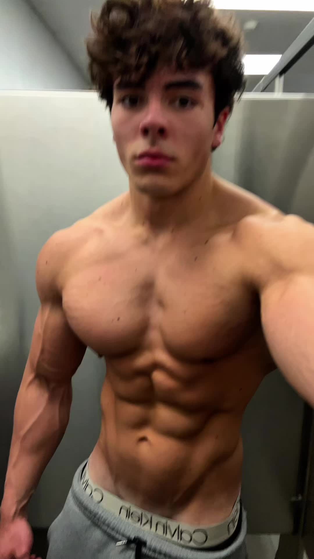 @nikolai