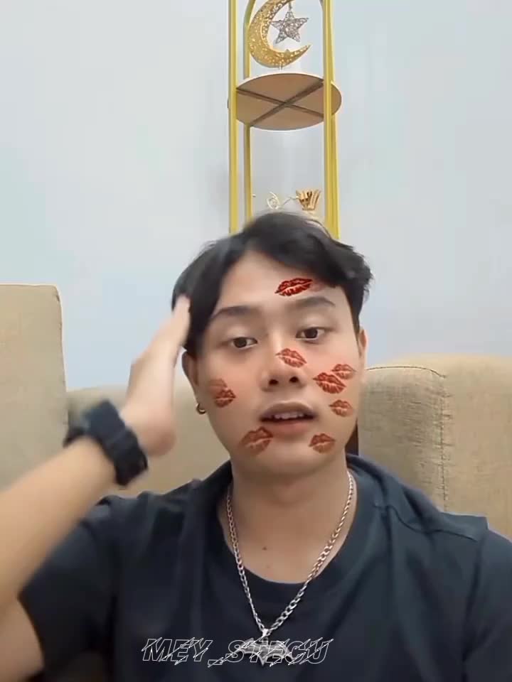 @๐๐๐ฆ_๐ ๐ก๐๐๐ข