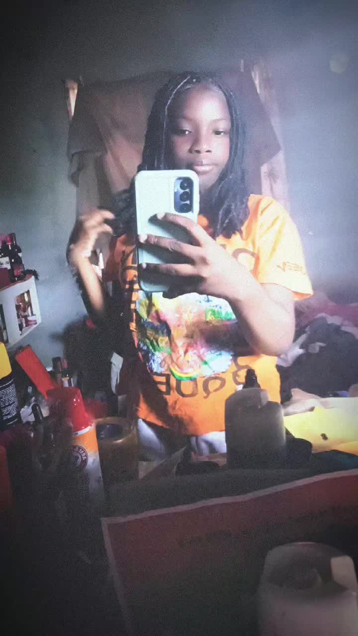 @thatgirl🥰