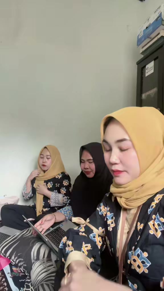 @Ilya Afrida