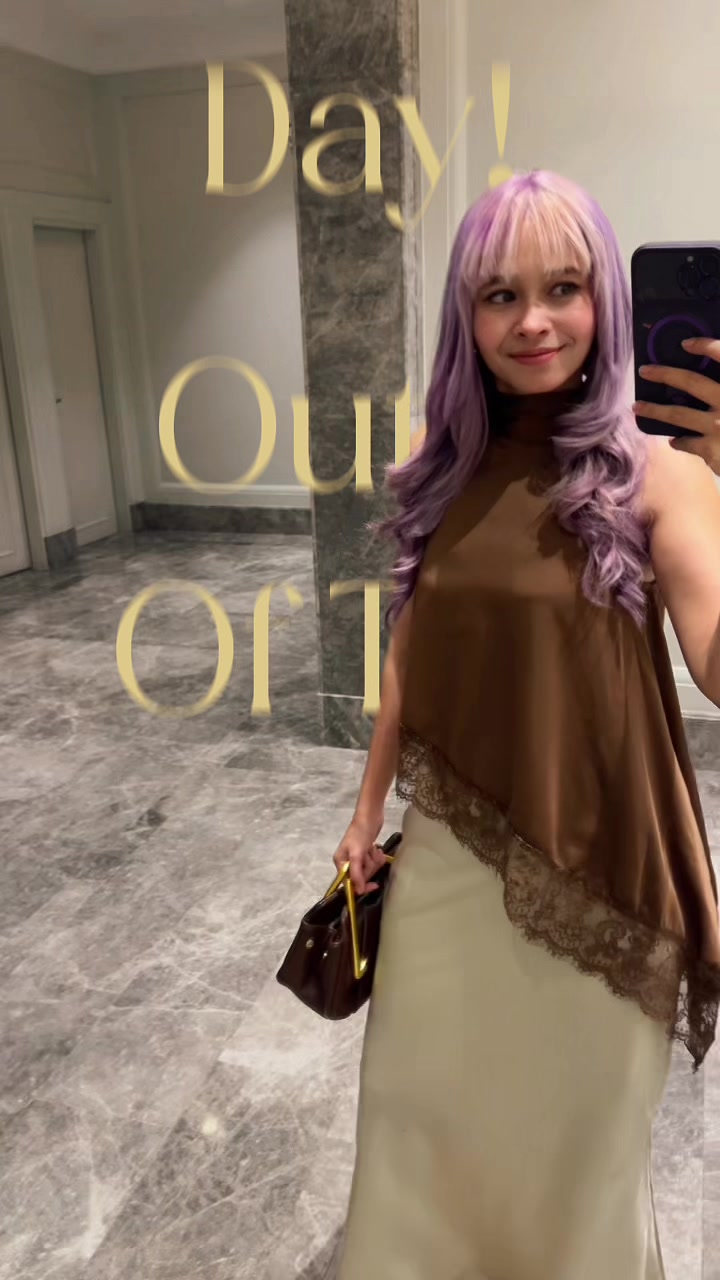 @QueenRedRose 👸🌹