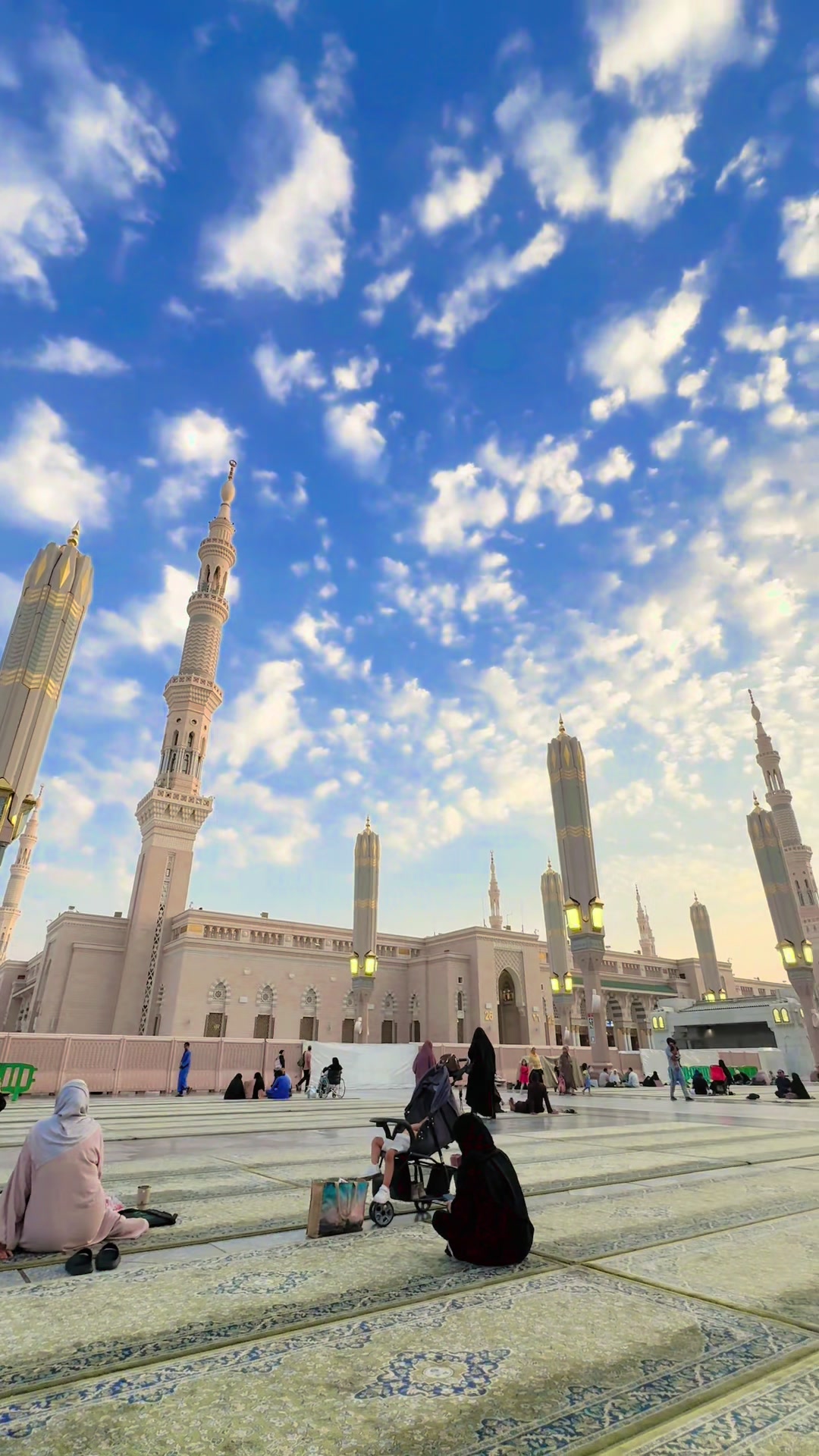 @HamzaHere007