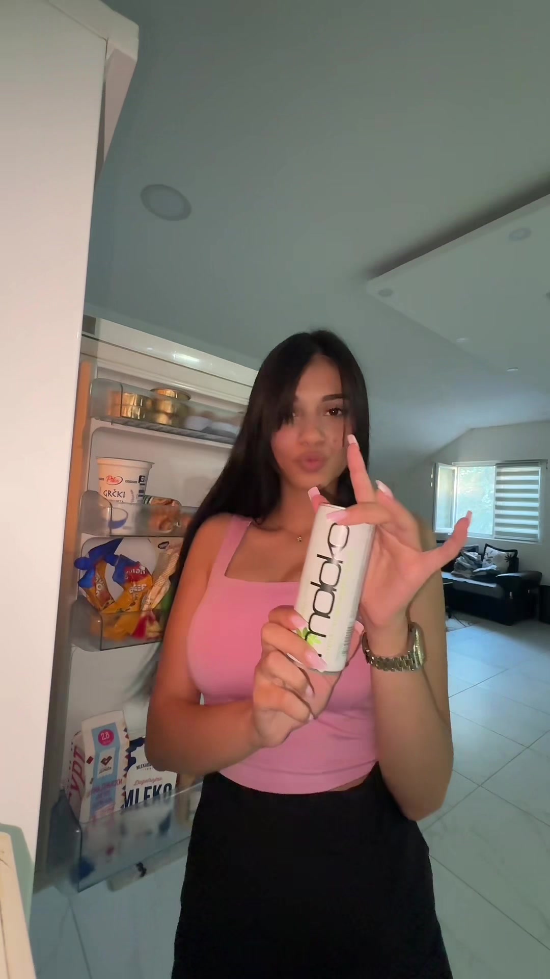 @nadjolinaa