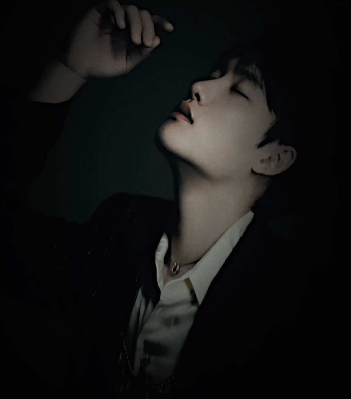 @evxvo ☽̶☾