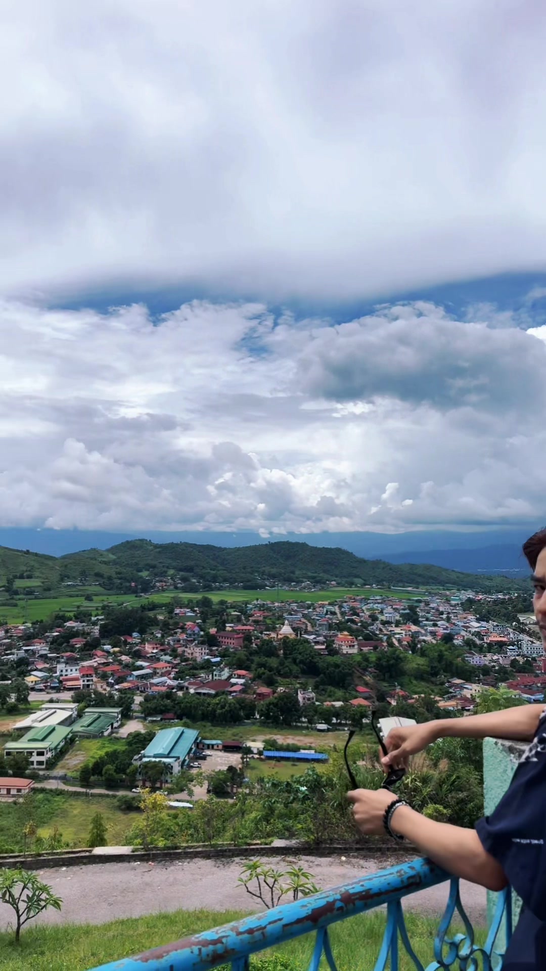 @Kaung Myat Htet (OFFICIAL )