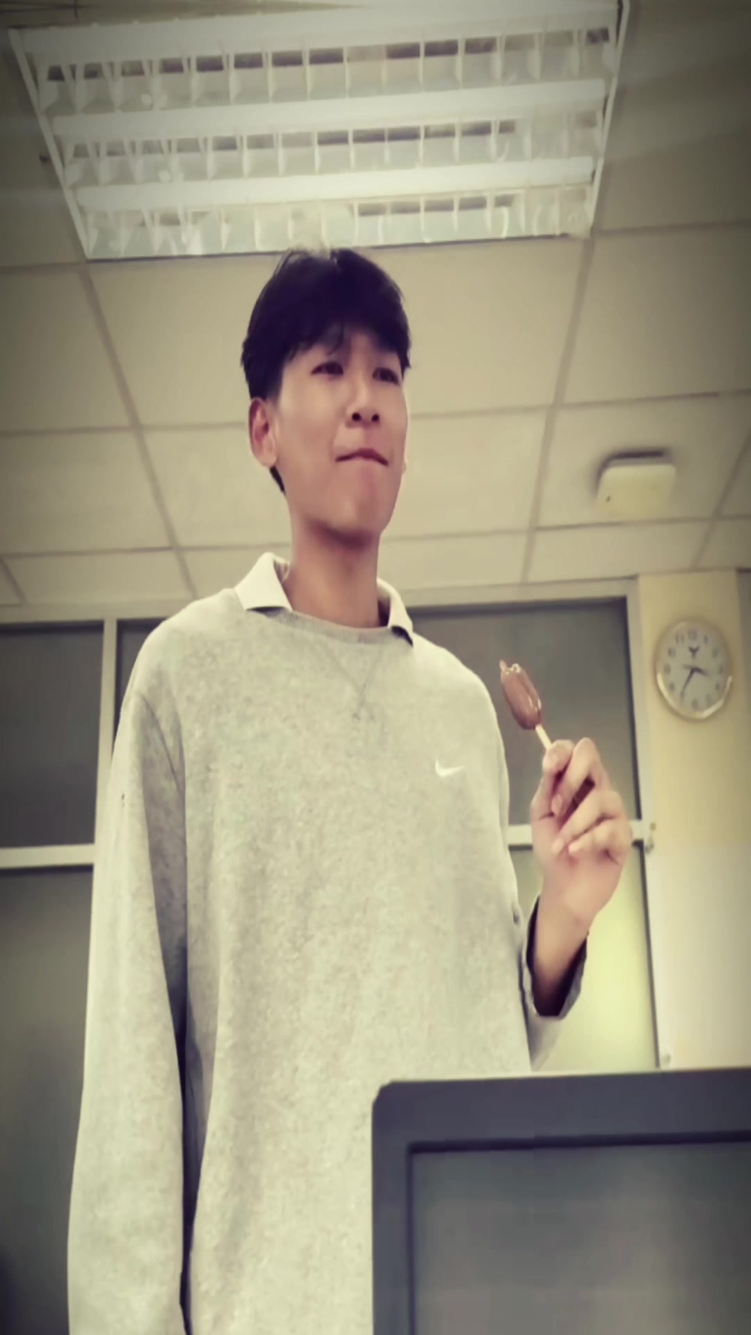 @A R N U P H A P 🫀