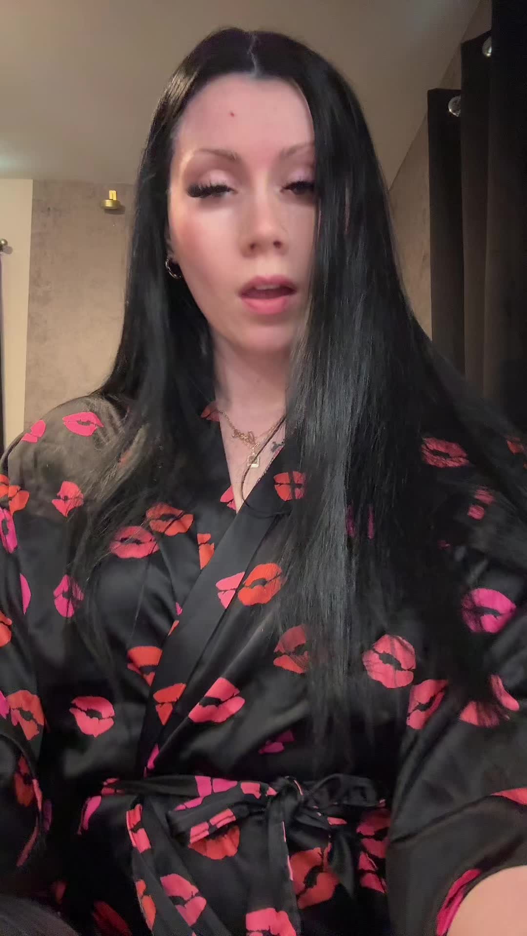 @Livy ๐ค
