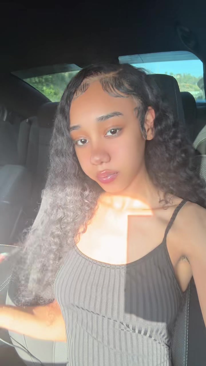 @chaarissmaa