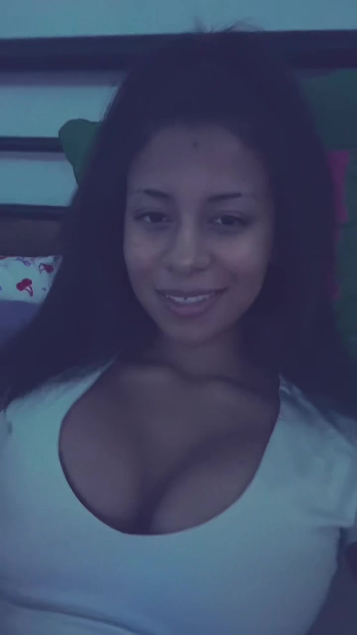 @👾