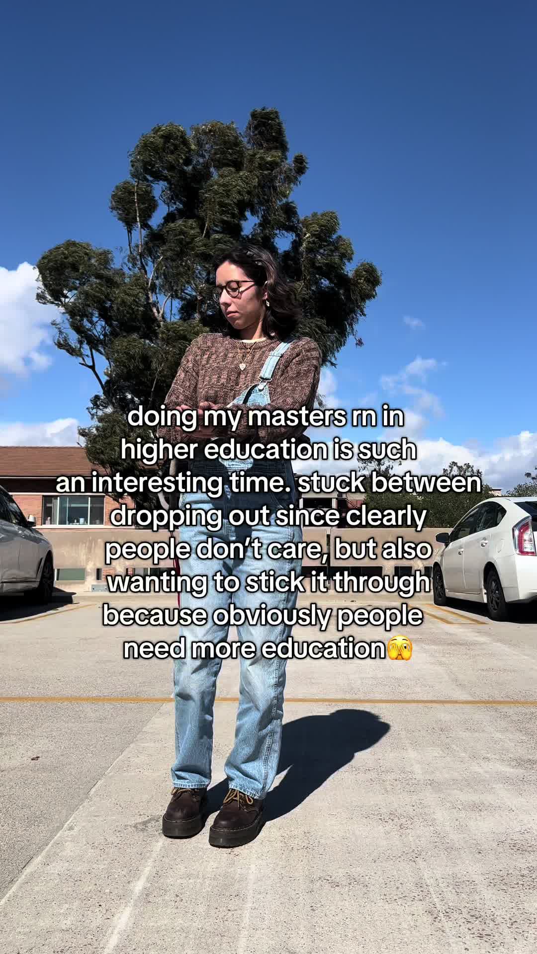 @T✩