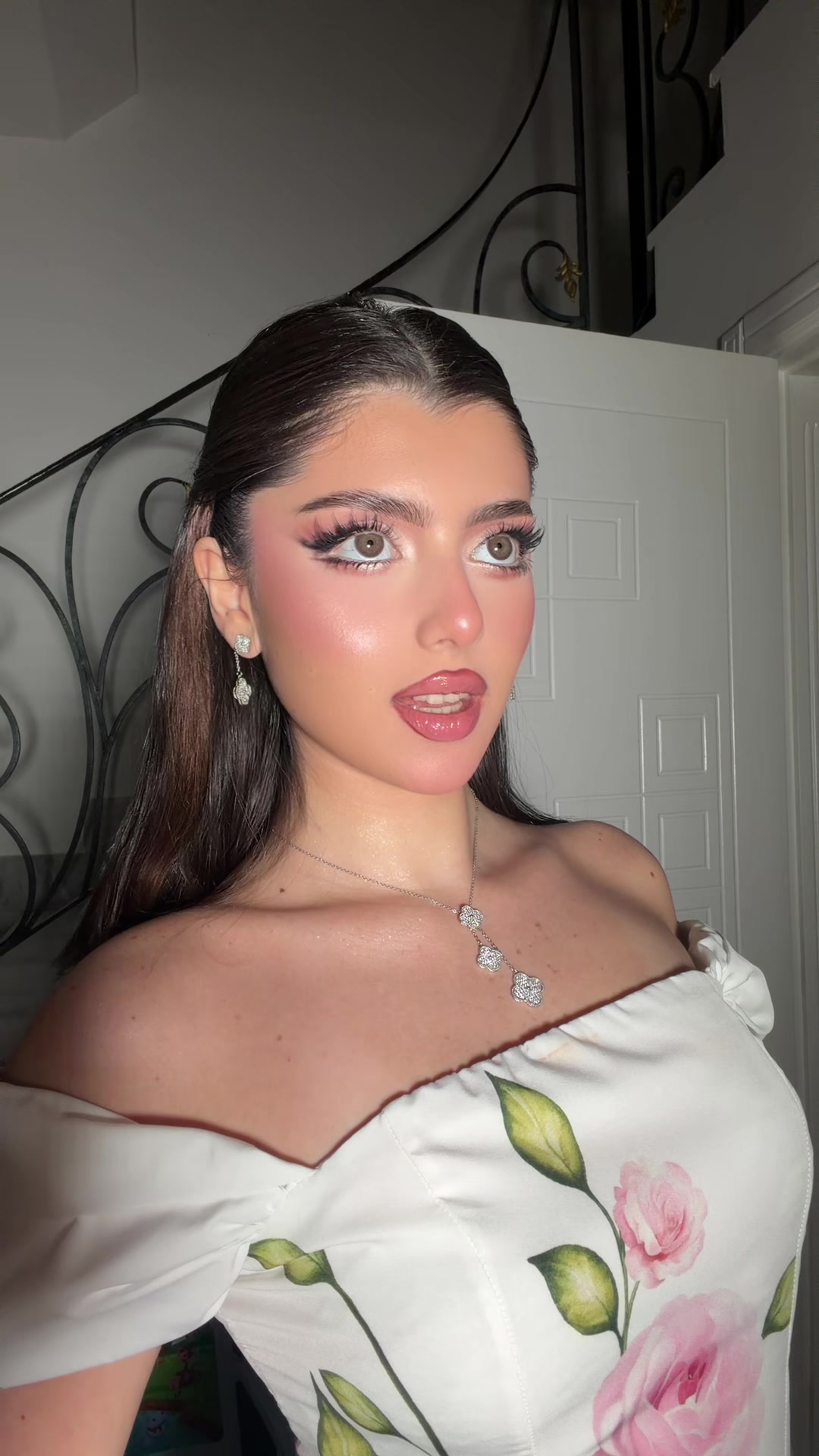 @Aisha makeup artist