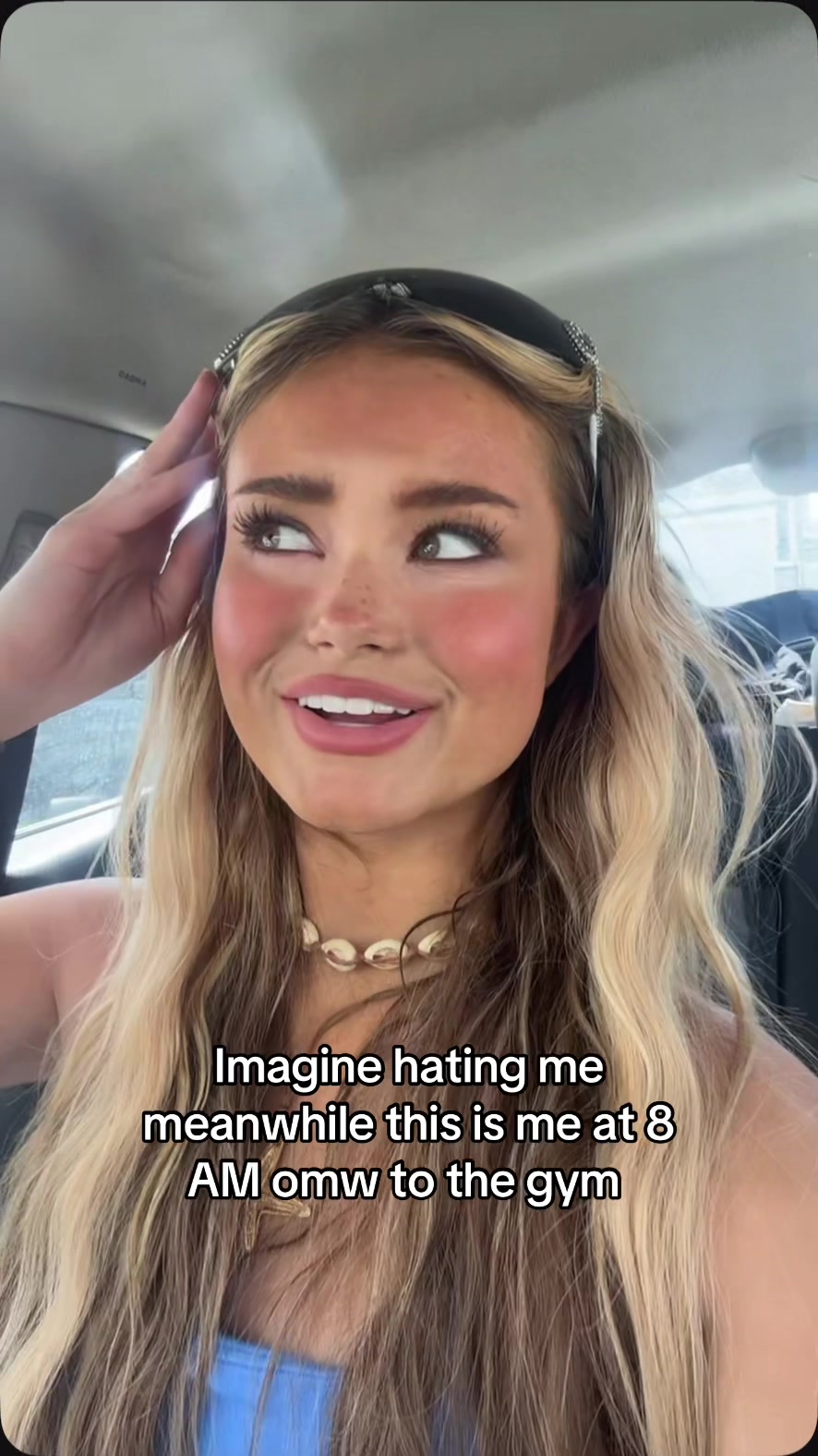 @itshalliewilde