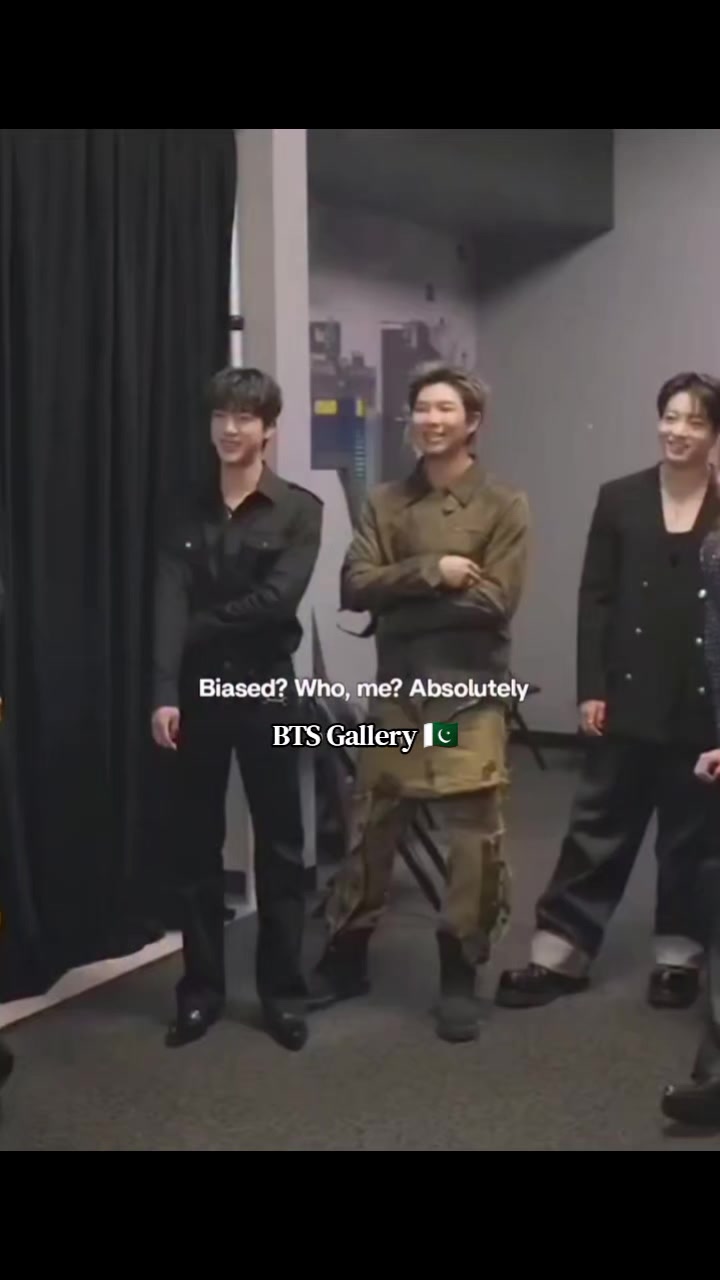@𝐁𝐓𝐒 𝐆𝐚𝐥𝐥𝐞𝐫𝐲 🇵🇰