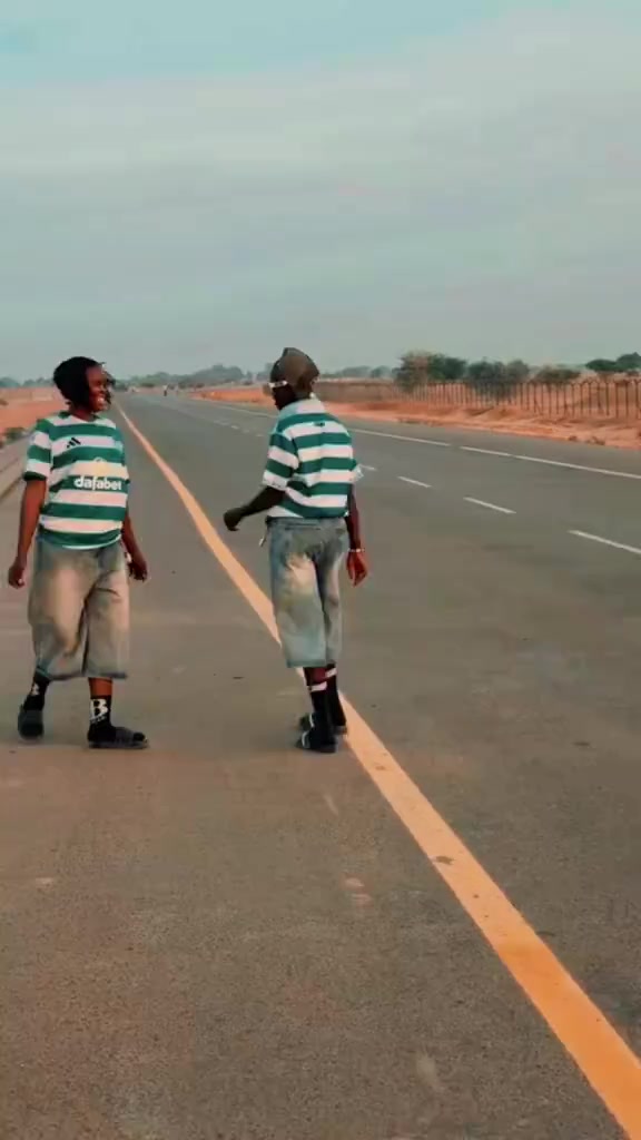 @Molly994🇸🇸🇺🇬